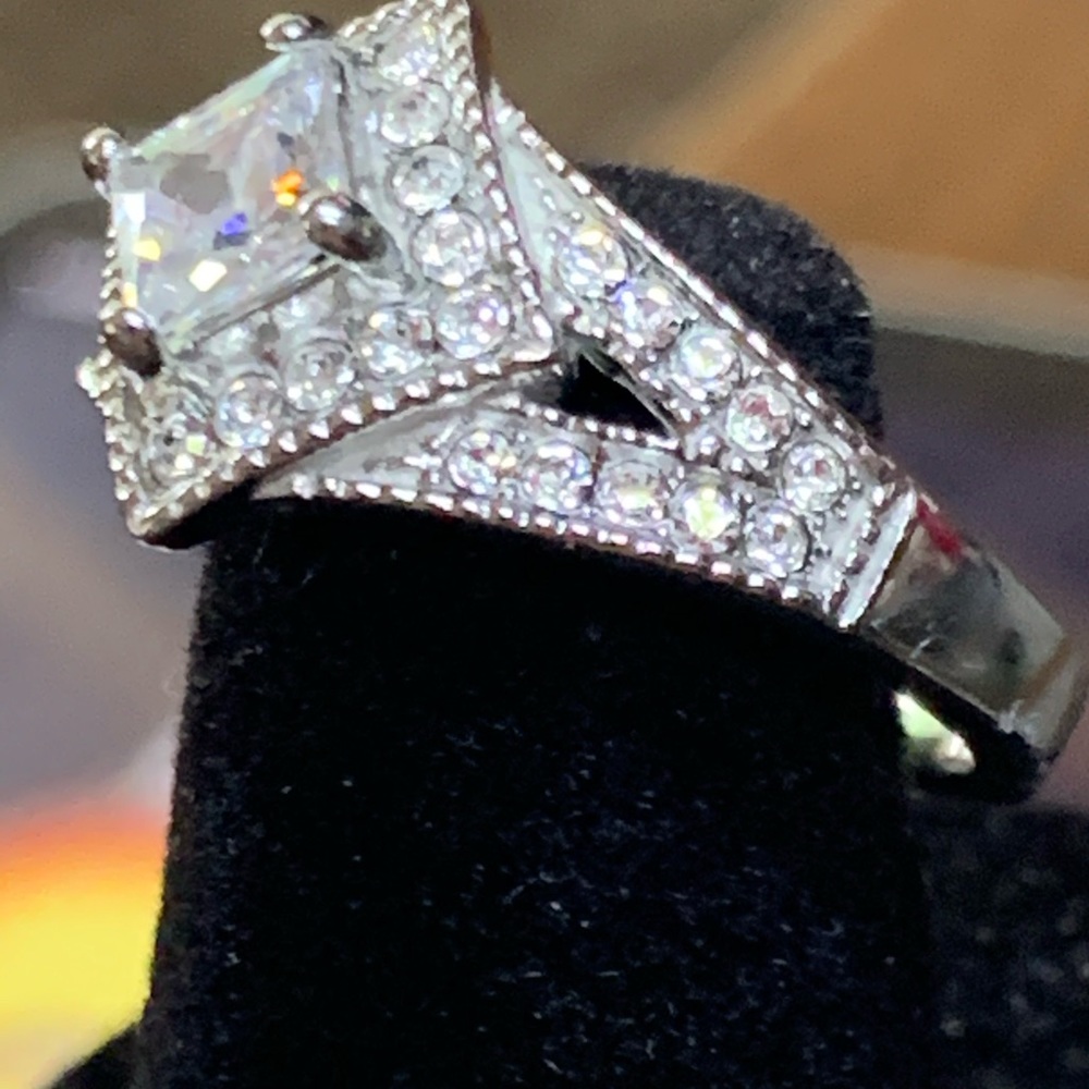 Cocktail ring - Picture 2 of 5